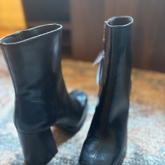 Brand new, Bershka platform heeled boots - Picture 2 of 6